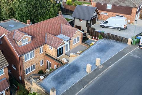8 bed property, in Fremantle Road, £1,375,000