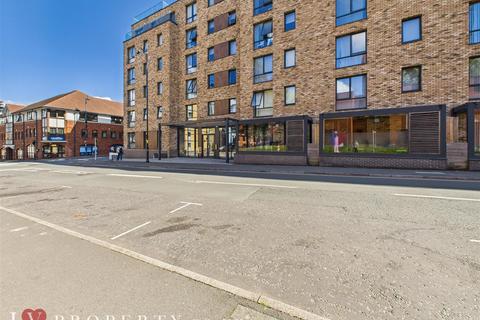1 bed property, in Holliday Street, £199,950