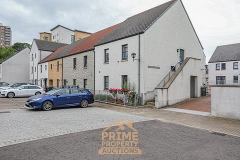2 bed property, in 3 Crosier Courtyard, £85,000