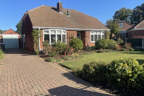 2 bed property, in Red Hall drive, £240,000