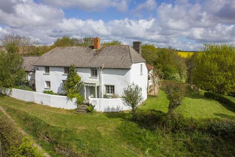 4 bed property, in Tedburn St. Mary, £575,000