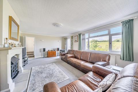 4 bed property, in The Batch, £525,000