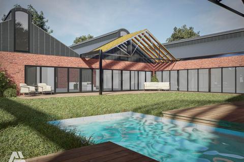 5 bed property, in Frenze, £180,000