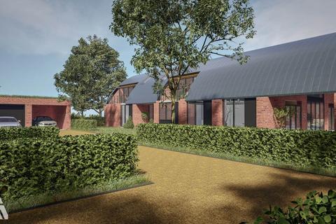 4 bed property, in Frenze, £170,000