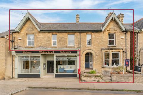 6 bed property, in West Street, £700,000