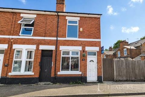 2 bed property, in Roman Road, £160,000