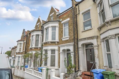 4 bed property, in Lordship Lane, £1,175,000