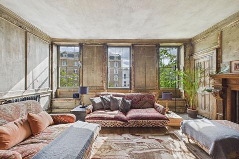 6 bed property, in Mile End Road, £2,500,000
