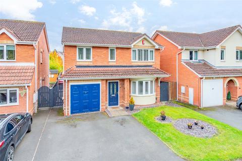 4 bed property, in Newill Grove, £350,000