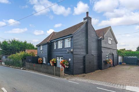 5 bed property, in Little Elms, £900,000