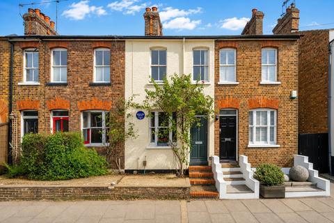 3 bed property, in Cannon Street, £600,000