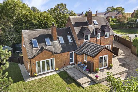 3 bed property, in Hillesden, £1,450,000