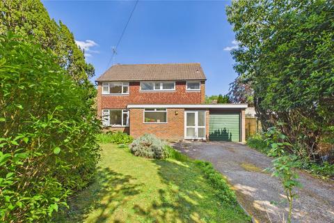 4 bed property, in Horsell, £800,000