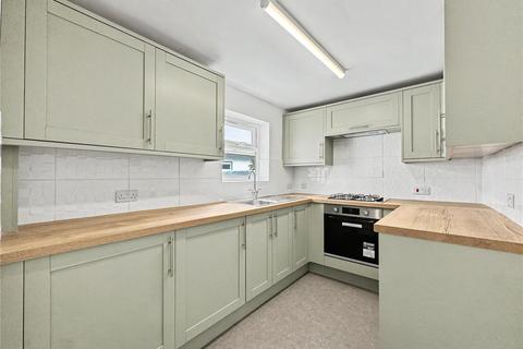 2 bed property, in Gillingham Road, £270,000