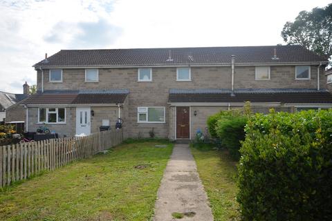 2 bed property, in Brines Orchard, £195,000