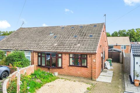 4 bed property, in Rothesay Close, £190,000