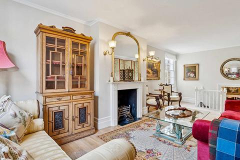 4 bed property, in Bury Walk, £3,600,000