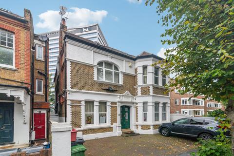 4 bed property, in Grange Road, £2,500,000