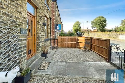 2 bed property, in Greenside Road, £155,000