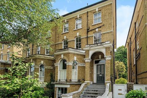 1 bed property, in King Henrys Road, £785,000