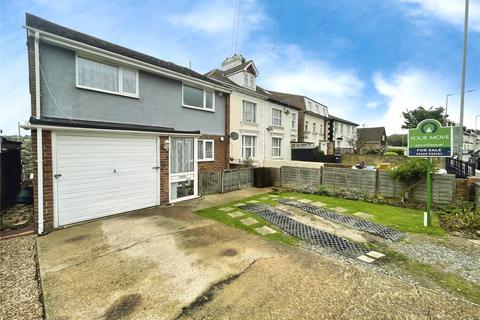 4 bed property, in Old London Road, £375,000