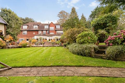 6 bed property, in Woodcote Park Avenue, £2,300,000