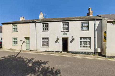 4 bed property, in Tyringham Road, £190,000