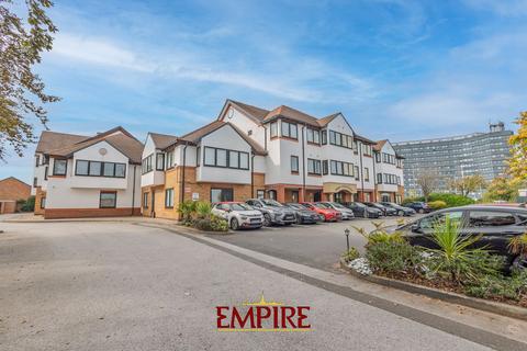 1 bed property, in Charles Edward Road, £220,000