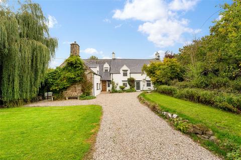 7 bed property, in Rhyd-Y-Foel, £1,250,000