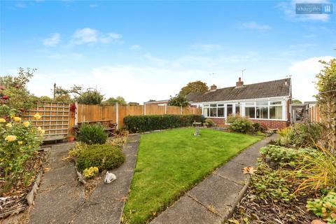 2 bed property, in Milton Drive, £175,000