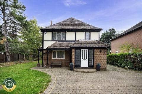 4 bed property, in Whin Hill Road, £585,000