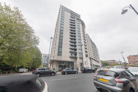 1 bed property, in Holliday Street, £142,000
