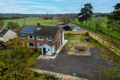 3 bed property, in Henley Road, £375,000