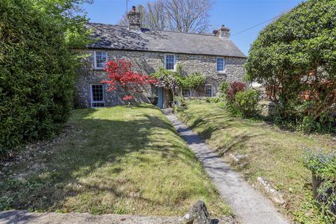 4 bed property, in The Cottage, £599,950