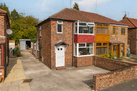 3 bed property, in Baguley Street, £235,000