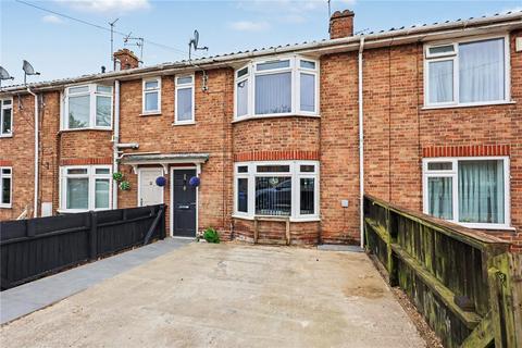 3 bed property, in Beverley Road, £260,000