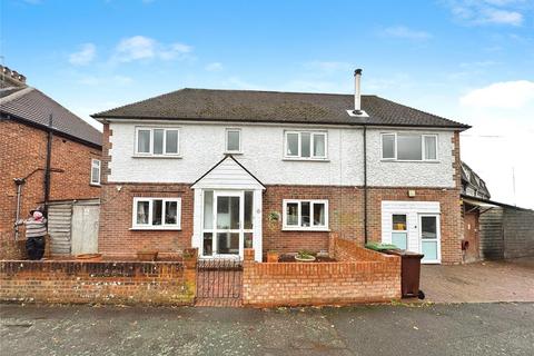 4 bed property, in Westwood Road, £625,000