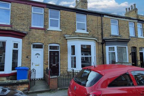 3 bed property, in 39 Oak Road, £140,000