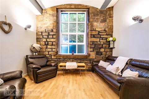 2 bed property, in Ripponden, £100,000