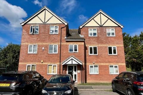 1 bed property, in Foxglove Way, £190,000