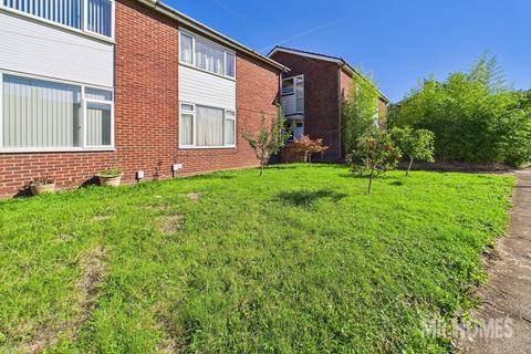 3 bed property, in Campion Place, £225,000