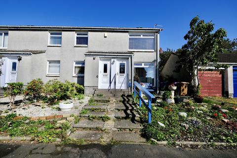 1 bed property, in Edzell Row, £68,600