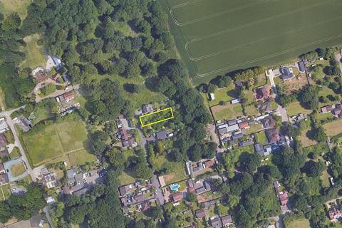 Land, in Wickford, £290,000