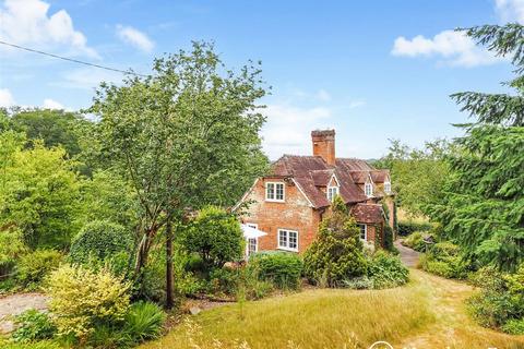 3 bed property, in Jerrems Hill, £850,000