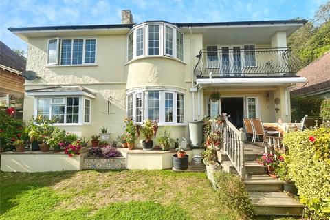4 bed property, in Gills Cliff Road, £625,000
