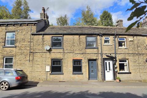 3 bed property, in Oldham Road, £165,000