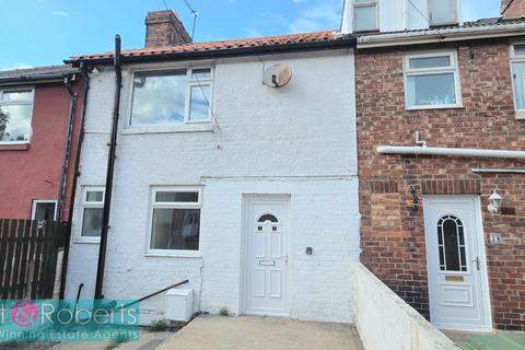 2 bed property, in Shakespeare Avenue, £50,000