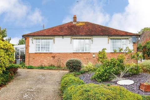 3 bed property, in Lossenham Lane, £450,000