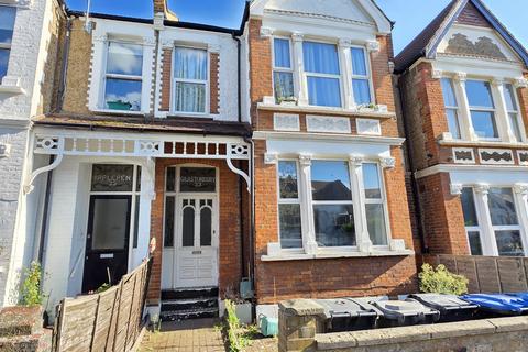 3 bed property, in Lushington Road, £675,000