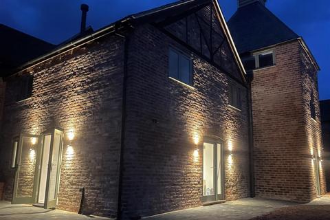 4 bed property, in The Old Oast House, £550,000